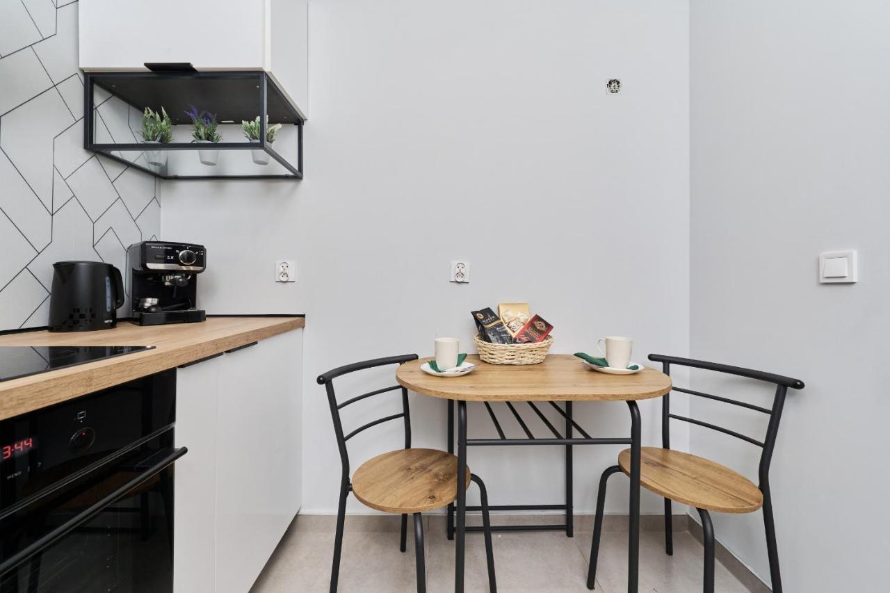Nowa Manufaktura Apartment Wroclaw Krzyki By Noclegi Renters Exterior photo